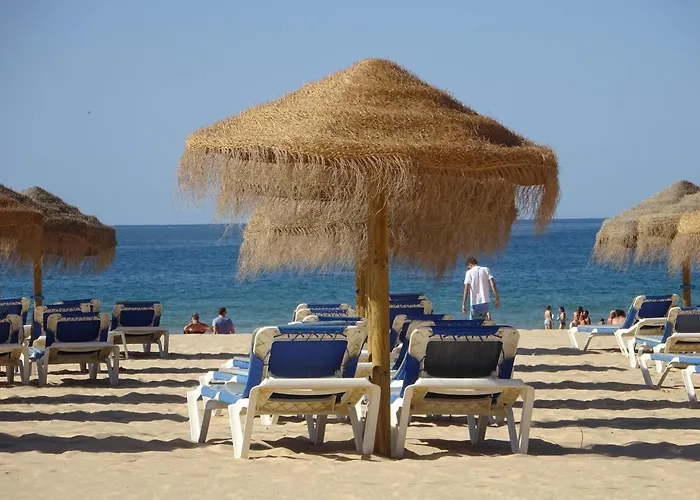 아파트 T1 Com Piscina E Vista Mar - Da Rocha