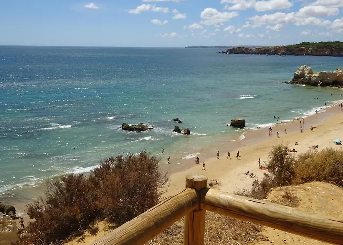 아파트 T1 Com Piscina E Vista Mar - Da Rocha