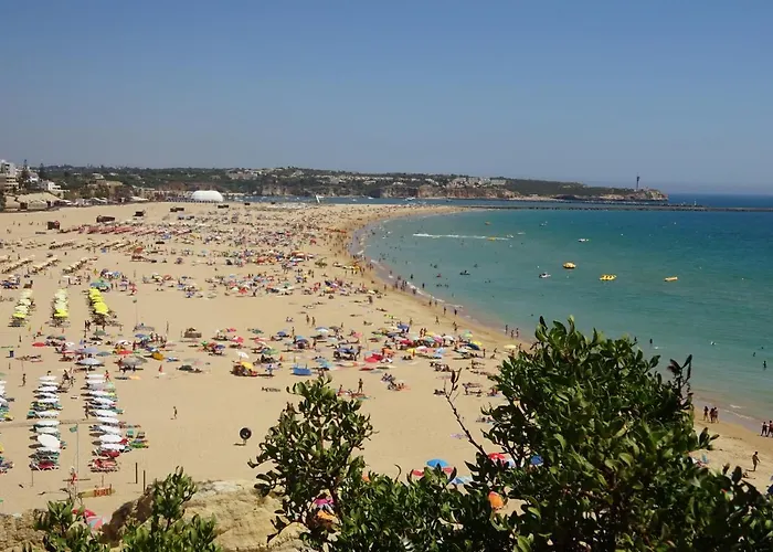 T1 Com Piscina E Vista Mar - Da Rocha * 포티마오