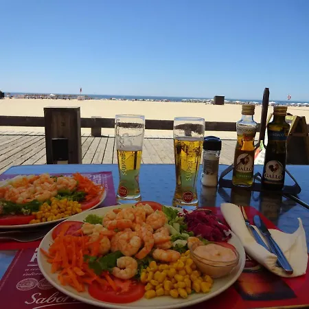 شقة T1 Com Piscina E Vista Mar - Da Rocha بورتيماو